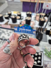 Load image into Gallery viewer, STAINLESS SKULL RING
