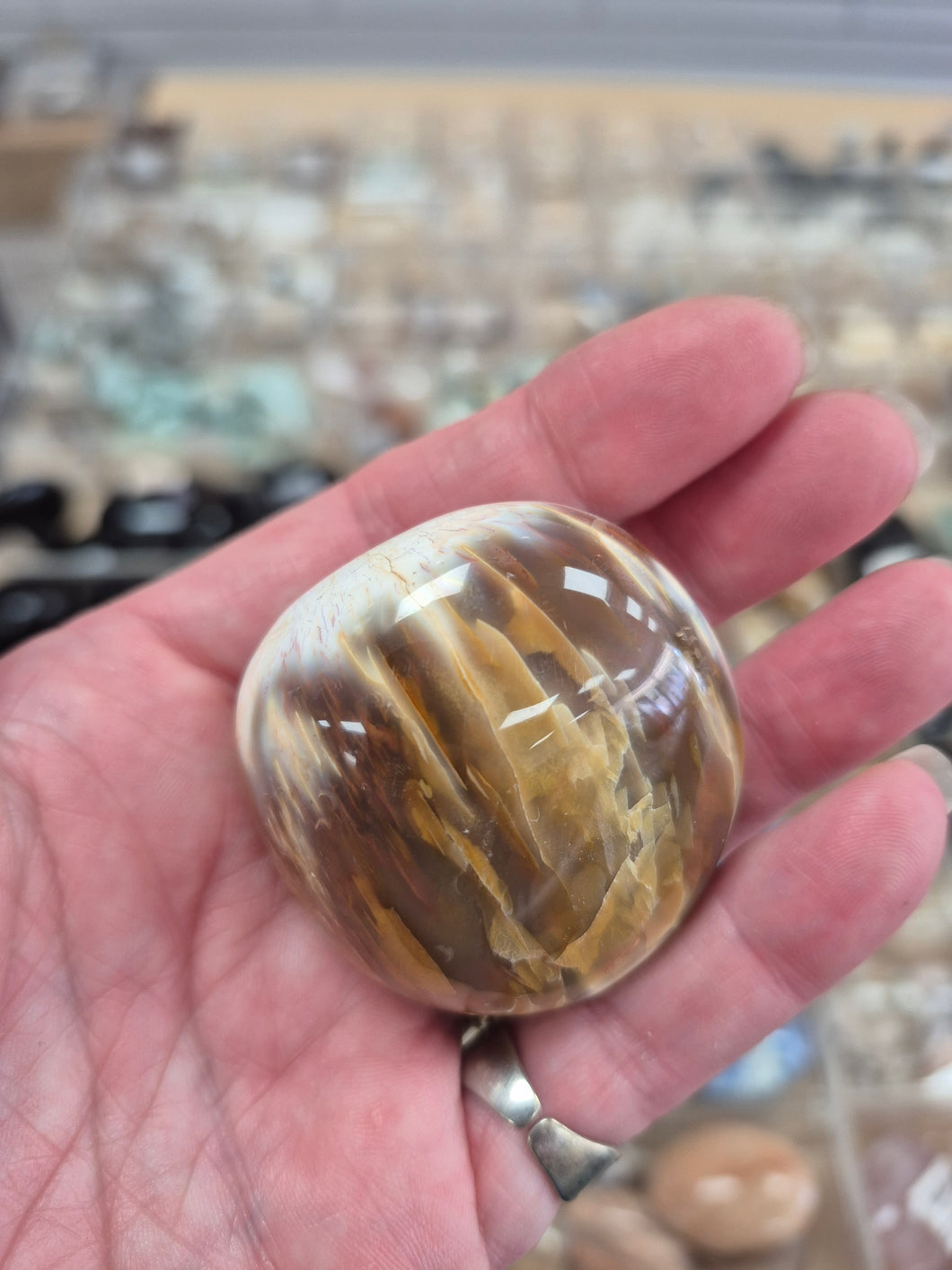 AGATE PALM STONE