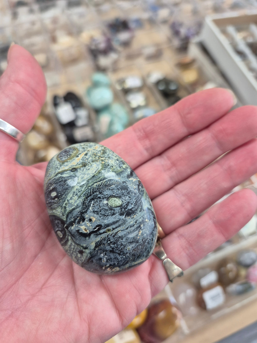 KAMBABA JASPER PALM STONE