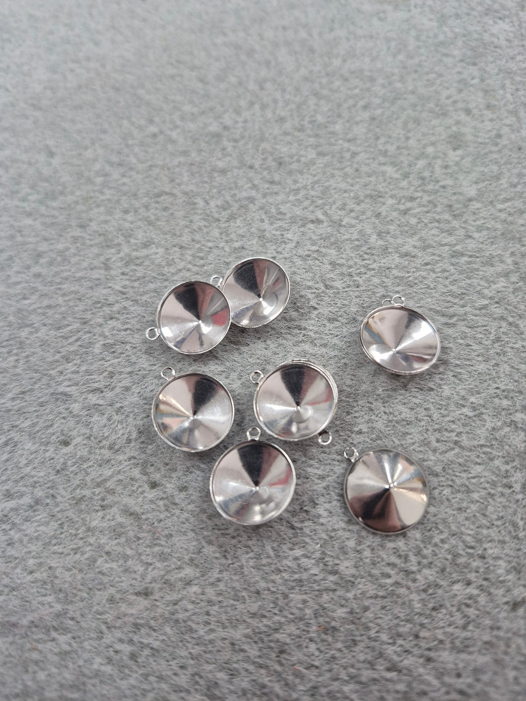 201 STAINLESS RIVOLI PENDANT