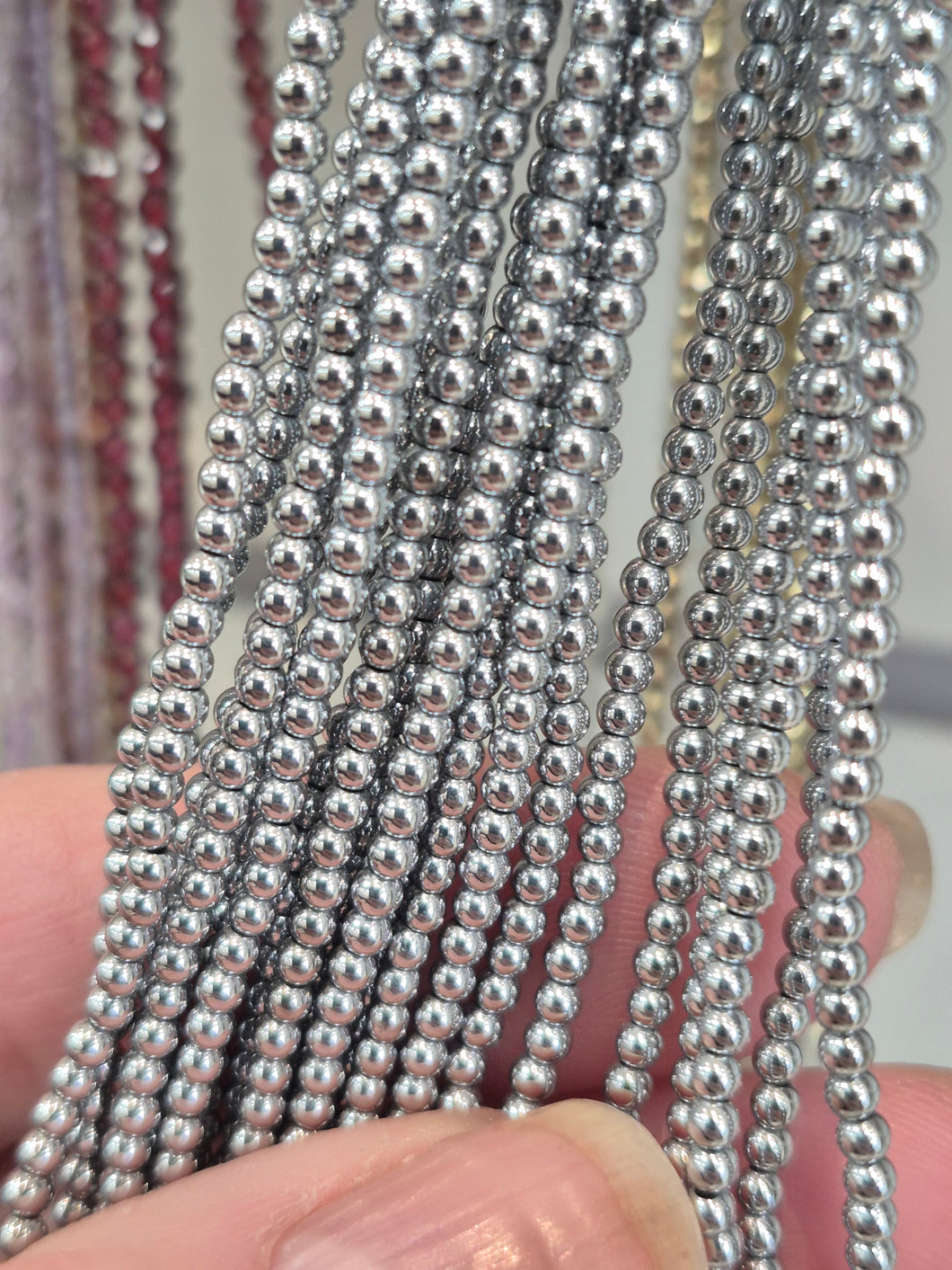 SYNTHETIC HEMATITE 2MM