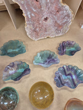 Load image into Gallery viewer, FLUORITE SHELL BOWL
