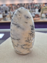 Load image into Gallery viewer, DENDRITIC AGATE FREEFORM
