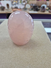Load image into Gallery viewer, ROSE QUARTZ FREEFORM
