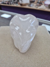 Load image into Gallery viewer, CLEAR QUARTZ ALIEN SKULL
