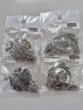Load image into Gallery viewer, MAGNIFIER NECKLACE
