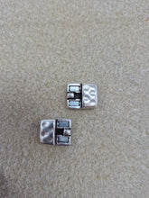 Load image into Gallery viewer, MAGNETIC CLASP HAMMERED
