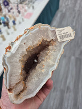Load image into Gallery viewer, AGATE GEODE
