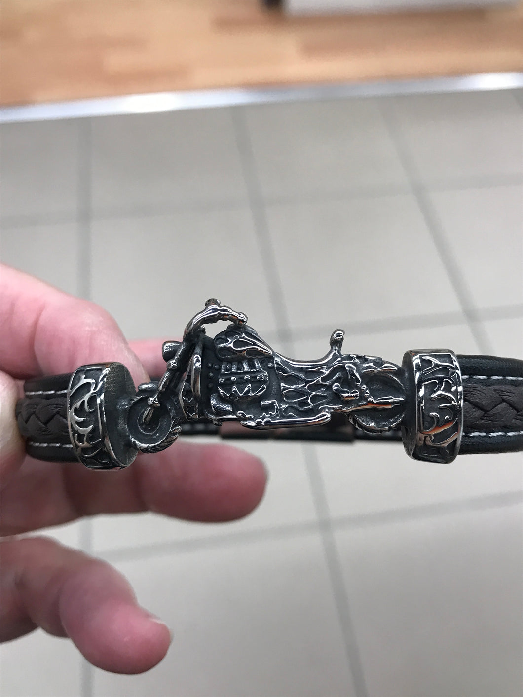 LEATHER BRACELET STAINLESS