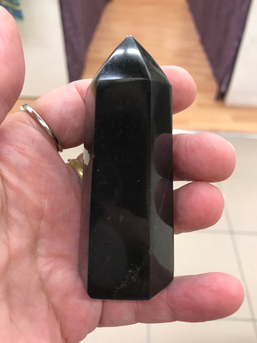 BLACK BASALT POINT
