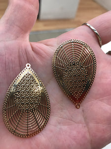 BRASS FILIGREE PENDANT