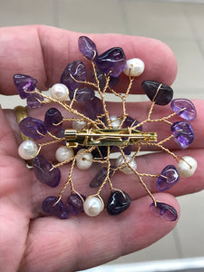 AMETHYST/PEARL BROOCH