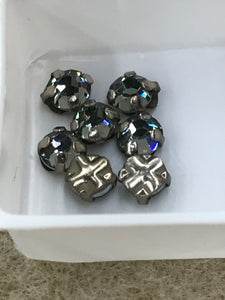 SEW-ON RHINESTONE 3.9MM