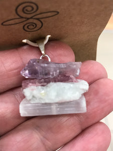 HEALING PENDANT