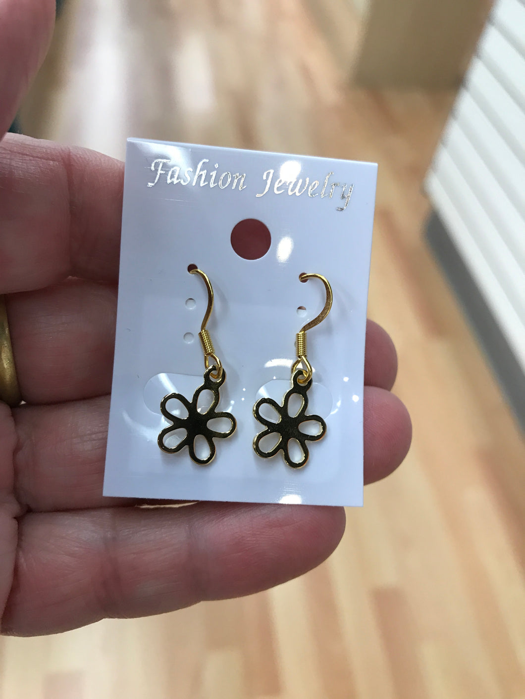 FLOWER EARRING