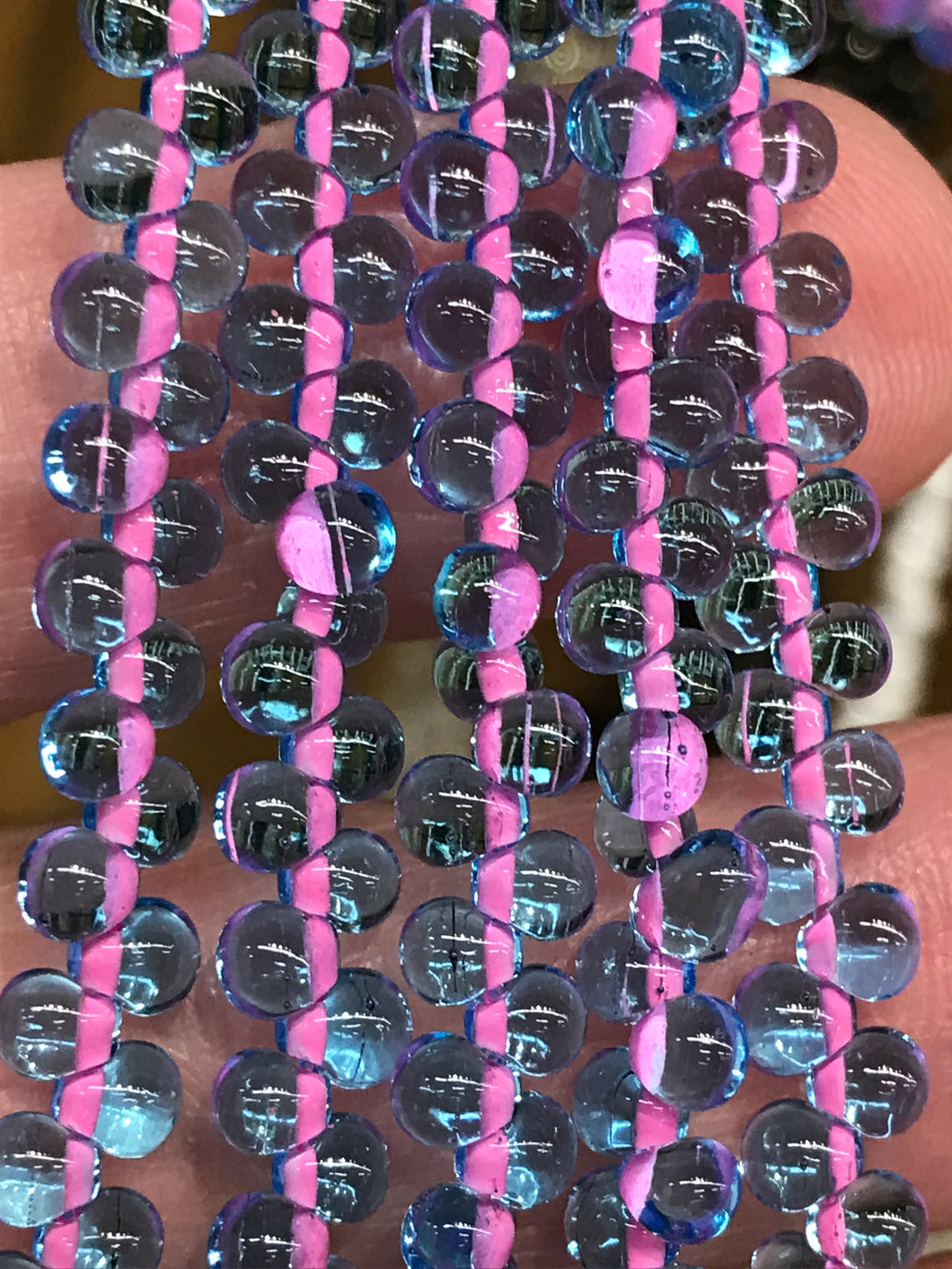 GLASS BEAD 4X4MM MUSHROOM