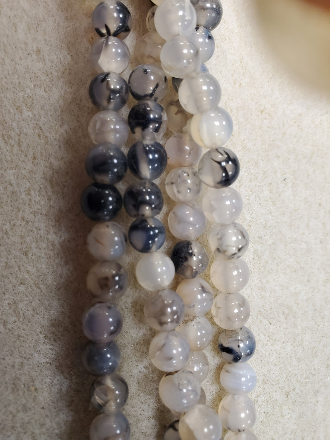 Agate Dragon Veins Round