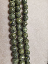 Load image into Gallery viewer, Serpentine Green Round
