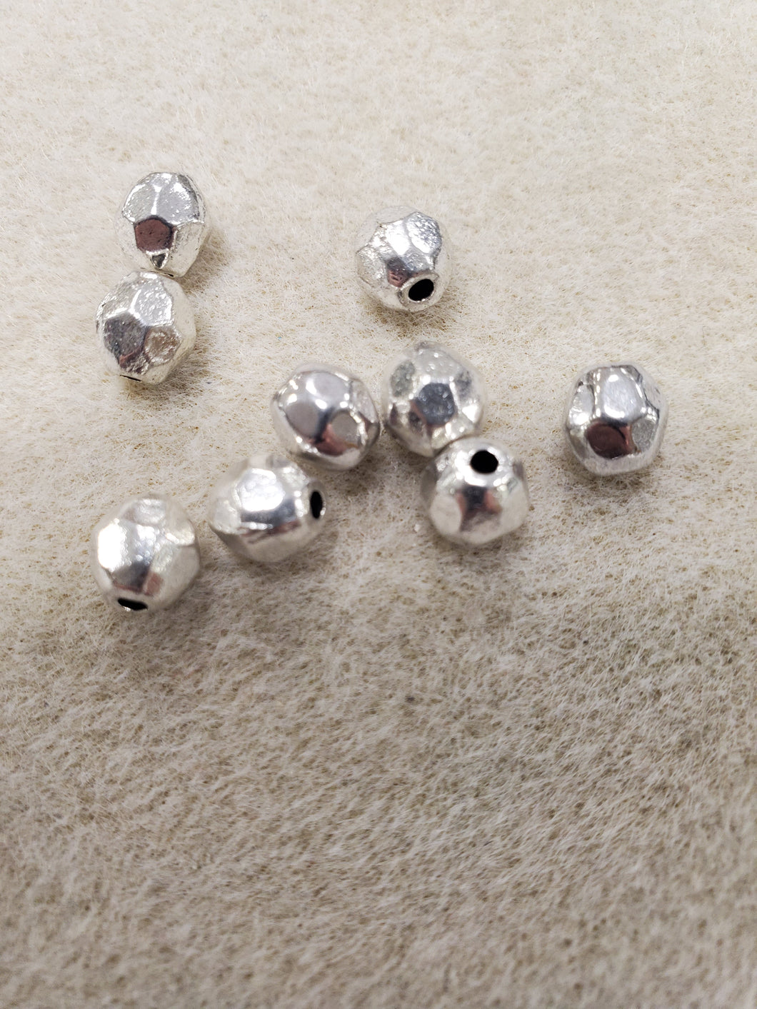 Faceted Spacer