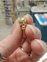 Load image into Gallery viewer, SPACER BRASS UNPLATED SKULL
