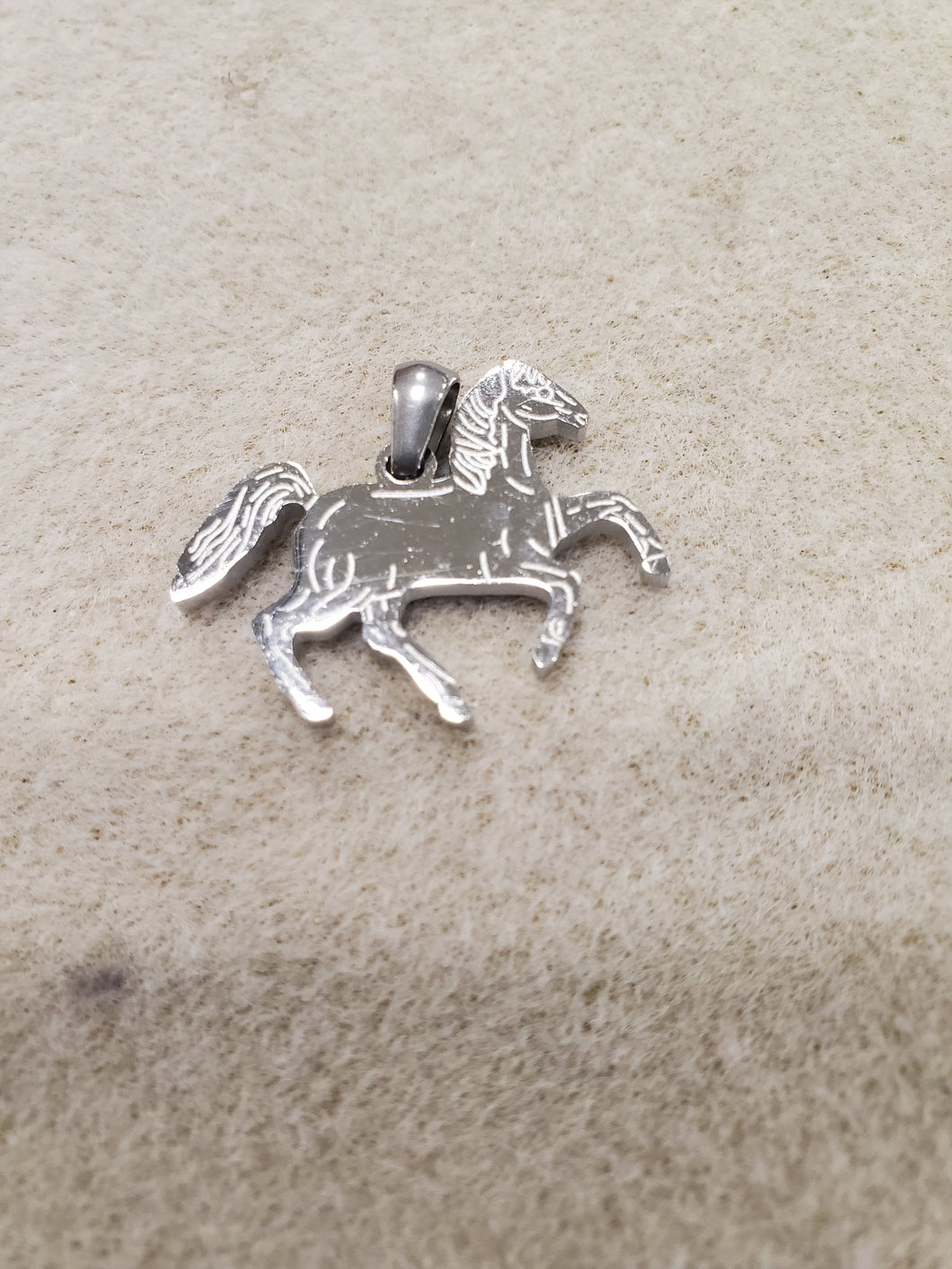 304 STAINLESS PENDANT HORSE