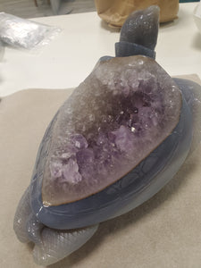 AGATE AMETHYST TURTLE CARVING