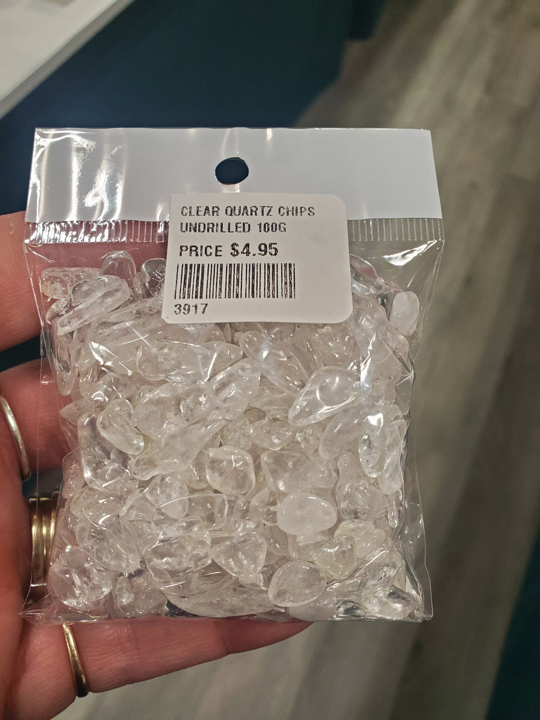 CLEAR QUARTZ CHIPS UNDRILLED