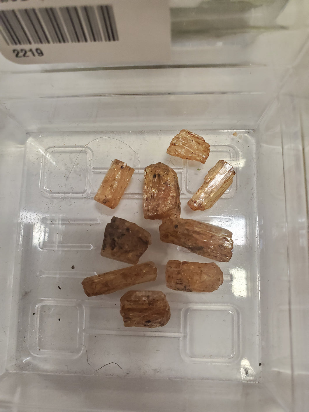 IMPERIAL GOLDEN TOPAZ RAW