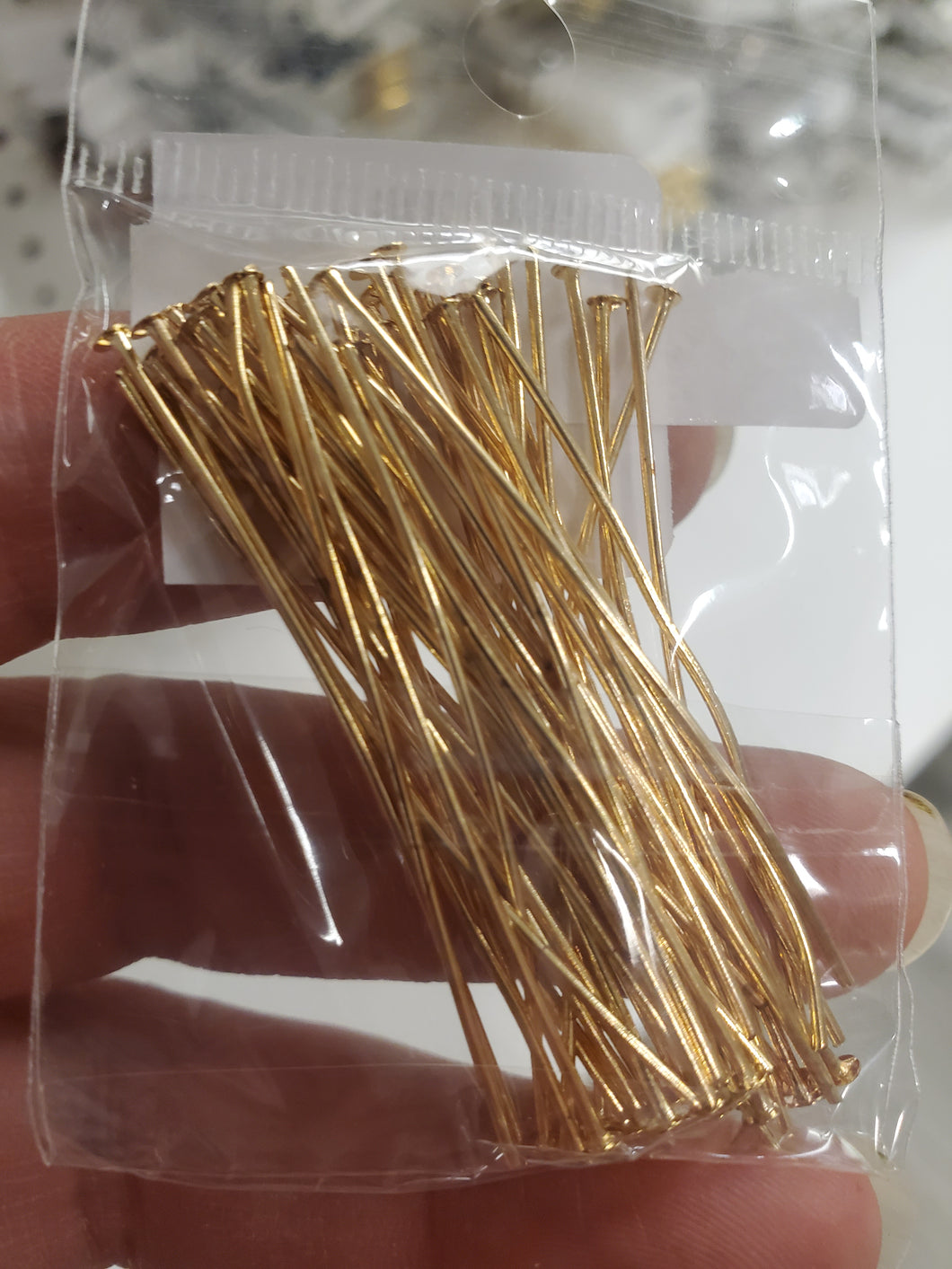 IRON HEADPIN LT GOLD