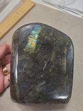 Load image into Gallery viewer, LABRADORITE POLISHED STANDING
