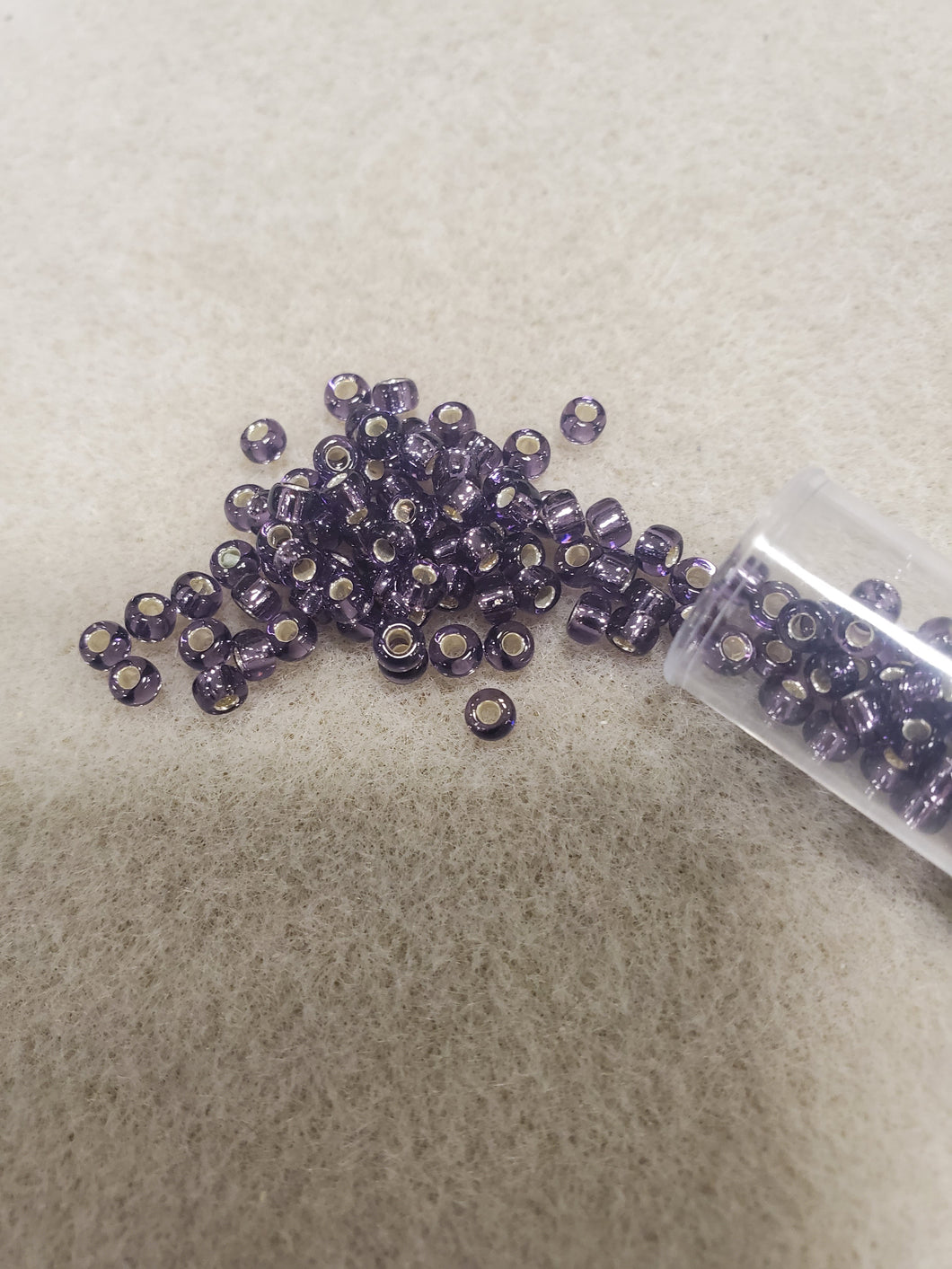 CZECH SEED BEAD 8/0 AMETHYST SL