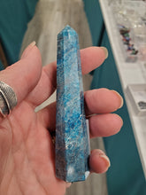 Load image into Gallery viewer, APATITE POINT
