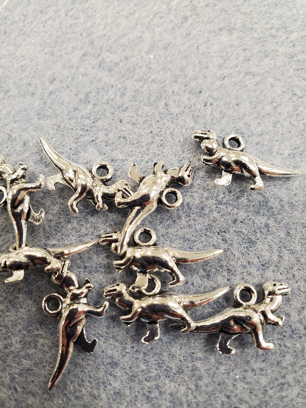 CHARM DINOSAUR
