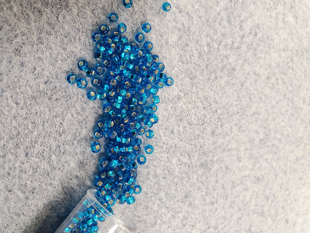 CZECH SEED BEAD 10/0