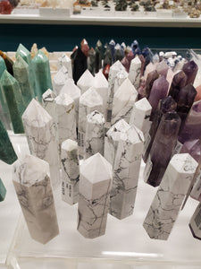 HOWLITE POINT