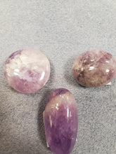 Load image into Gallery viewer, AMETHYST GALLET/PALM STONE
