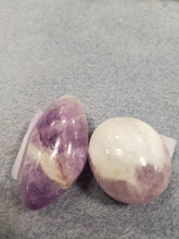 Load image into Gallery viewer, AMETHYST GALLET/PALM STONE
