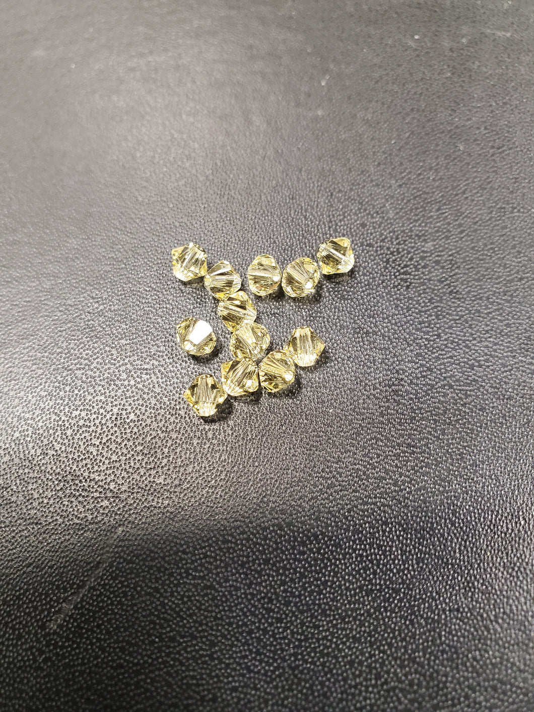 SWAR 5328 BICONE 4MM