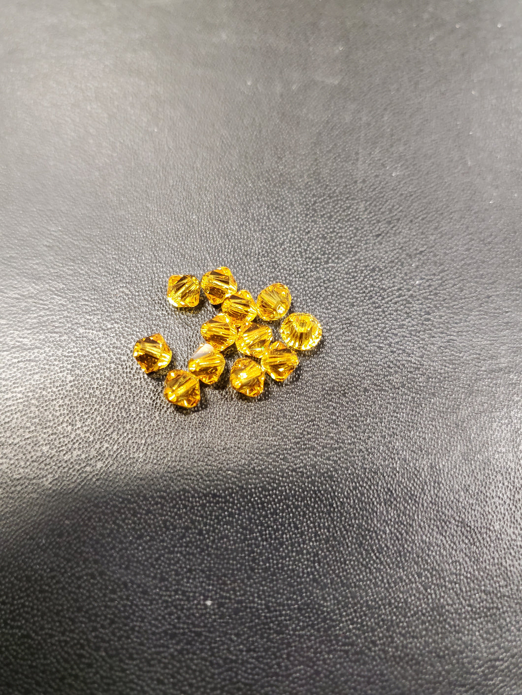 SWAR 5328 BICONE 4MM