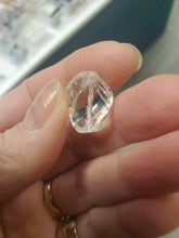 Load image into Gallery viewer, QUARTZ FACETED
