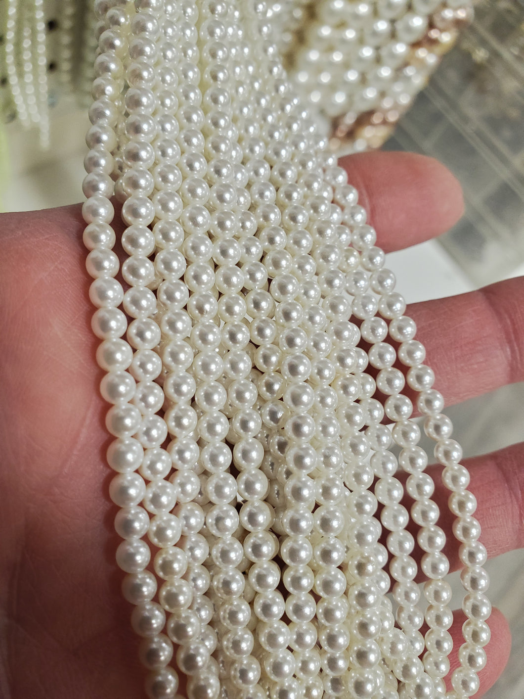 SHELL PEARL 4MM