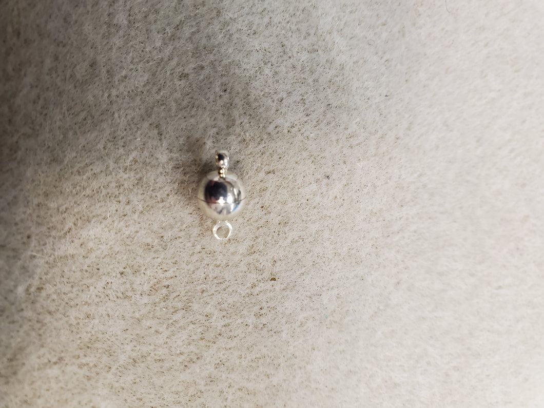 BRASS ROUND MAGNETIC CLASP