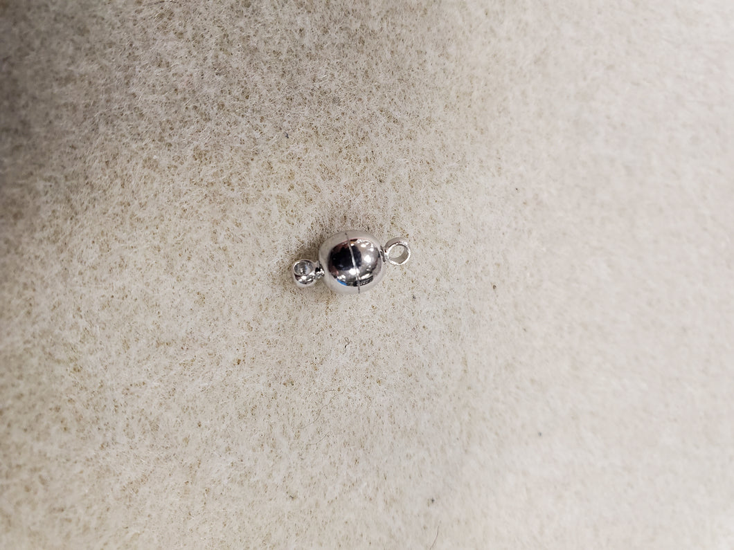 BRASS ROUND MAGNETIC CLASP