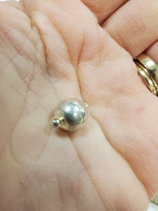 BRASS ROUND MAGNETIC CLASP
