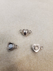 BRASS MAGNETIC CLASP HEART
