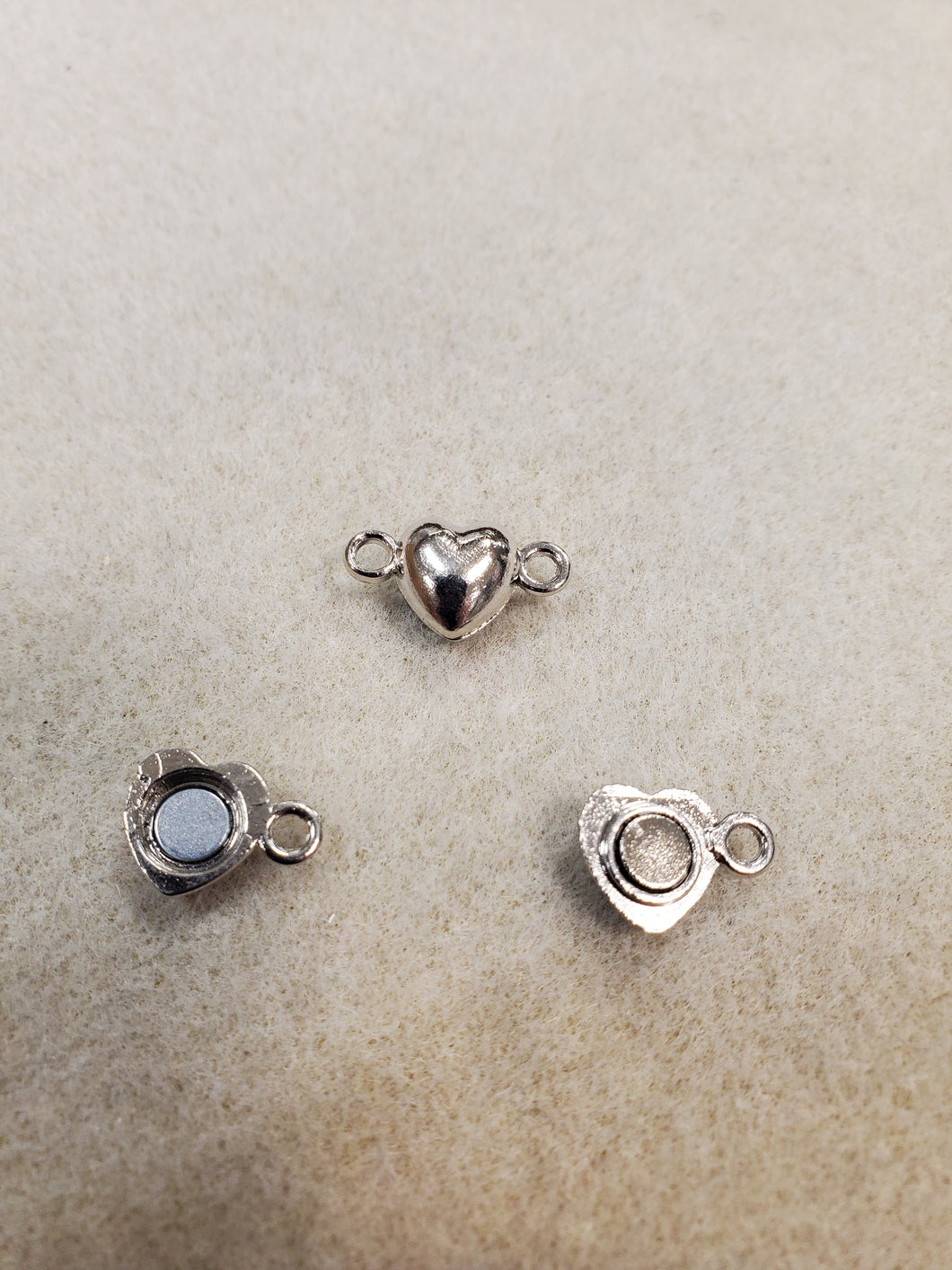 BRASS MAGNETIC CLASP HEART