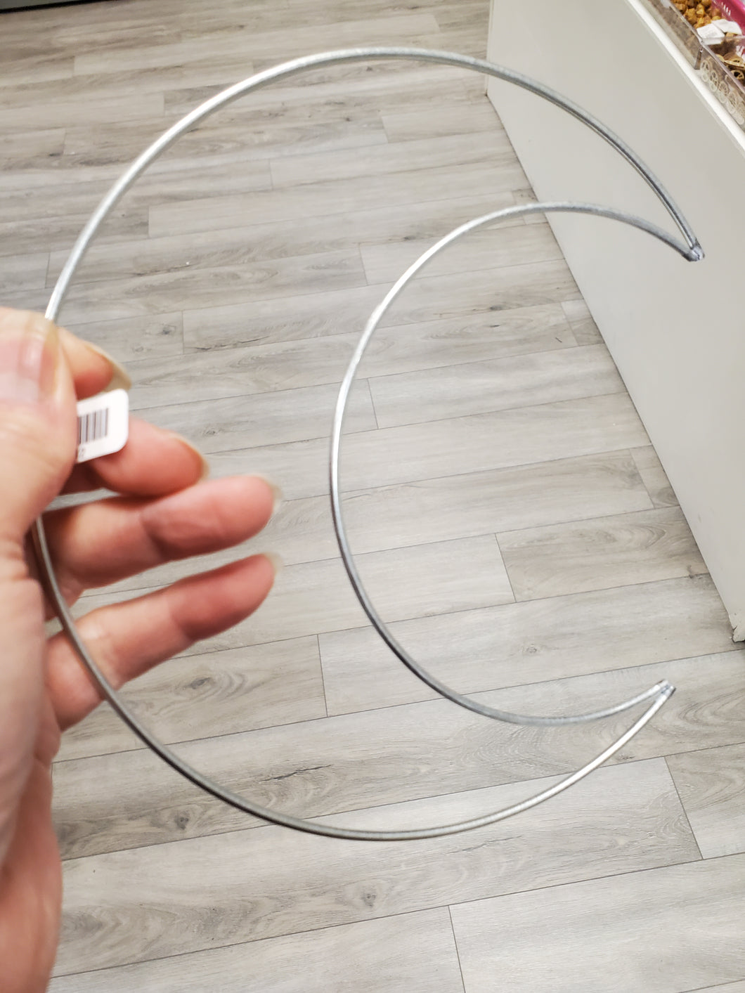 METAL RING MOON