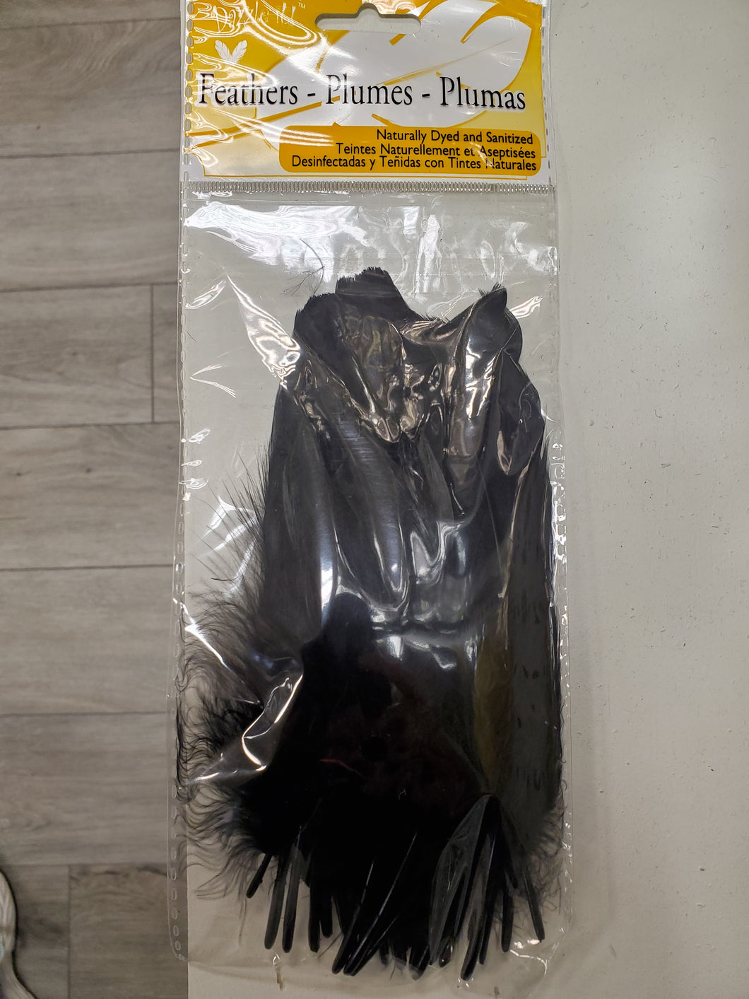 GOOSE FEATHER BLACK
