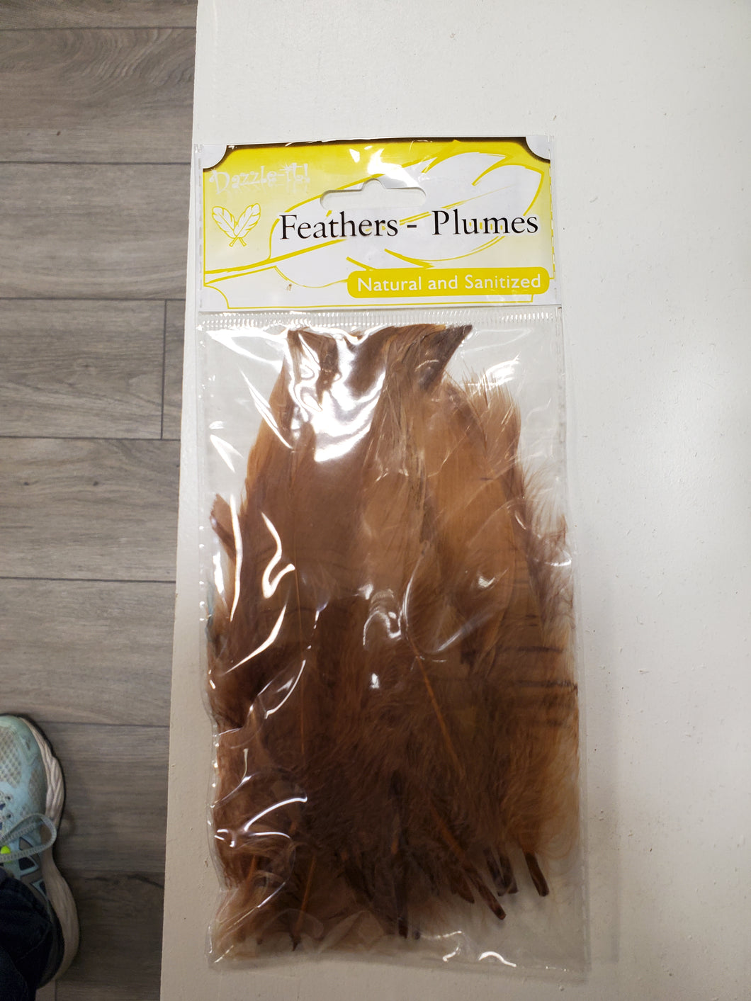 GOOSE FEATHER BROWN