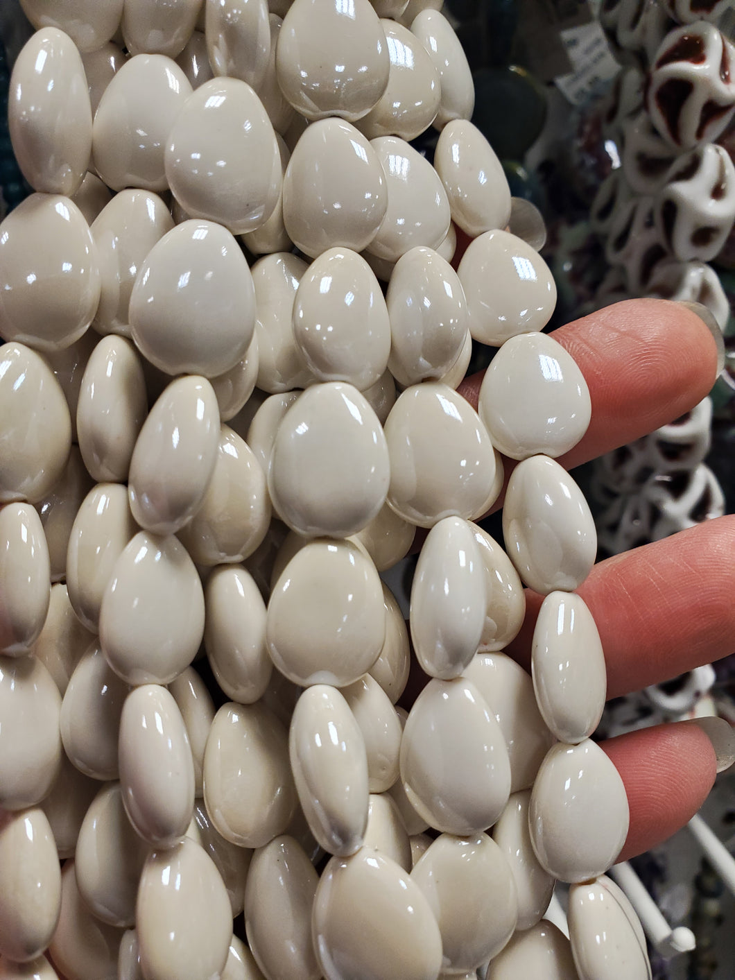 PORCELAIN DROP